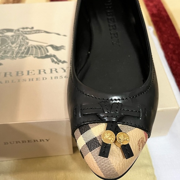 BURBERRY AUTHENTIC HAYMARKET YATES COATED CANVAS LEATHER BALLET… - Picture 6 of 17